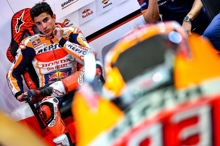 Marc Marquez mengaku tidak ingin menempelkan stiker nomor 1 meski berhasil meraih gelar dunia MotoGP 2018