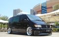 Mercedes-Benz Viano V230 Ambiente, Kemewahan Lounge Berjalan