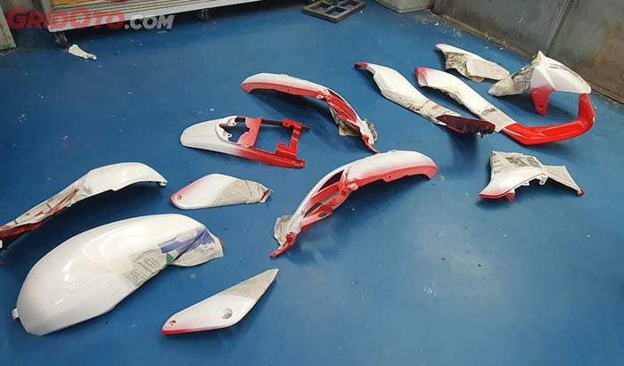 Cara mengenali warna body motor asli dengan hasil repaint atau cat ulang