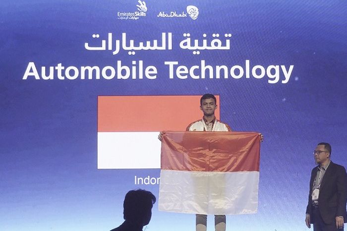 Teknisi Nissan Indonesia meraih medali perak di World Skill Asia 2018 Competition
