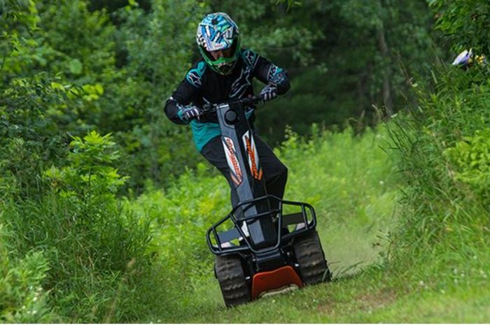 DTV Shredder bentuknya mirip gabungan tank dan motor