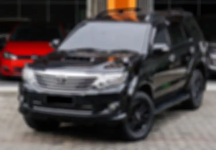 Cek Harga Toyota Fortuner Bekas Tahun 2012, Lebih Murah dari Avanza?