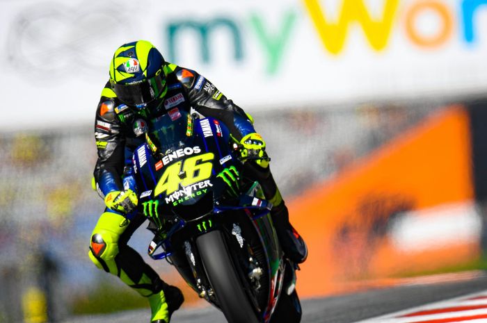 Memulai balapan dari posisi ke-10, Valentino Rossi tetap optimis meski MotoGP Austria 2019 bakalan berjalan sulit