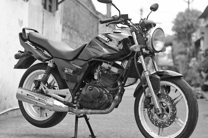 Suzuki Thunder 125