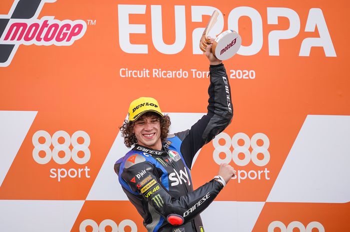 Pembalap SKY Racing Team VR46, Marco Bezzecchi saat menang di Moto2 Eropa 2020