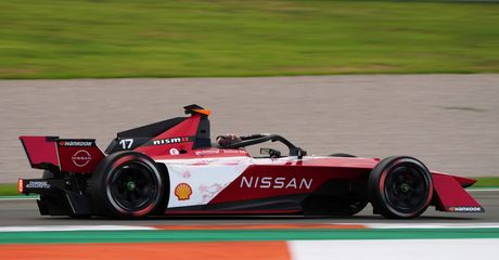 Pembalap Formula E Tim Nissan, Norman Nato Pakai Nomor Mobil #17 untuk Menghormati Mendiang Jules Bianchi