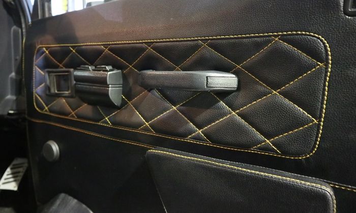 Motif diamond cut alias wajik, agar tidak monoton