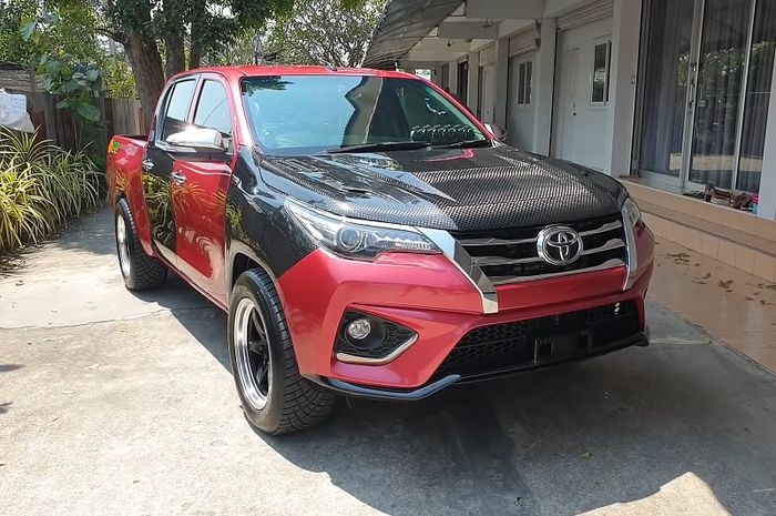 Modifikasi Toyota Hilux nyentrik bergaya racing asal Thailand