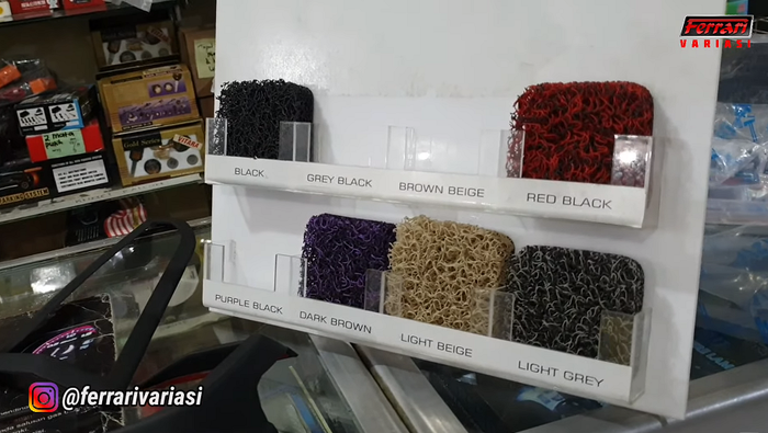 Banyak pilihan warna, untuk karpet bakmi