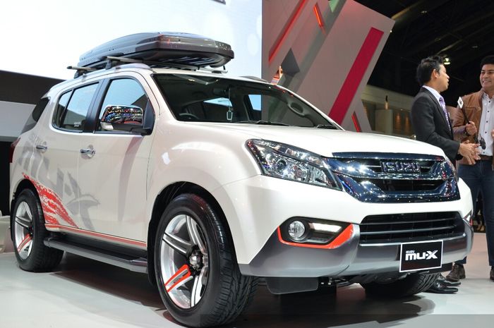 Isuzu MU-X gaya adventure