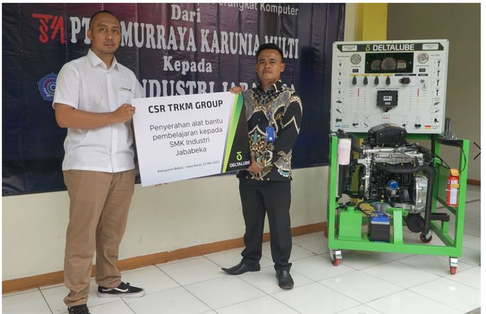 Kegiatan CSR PT TRKM berikan unir mesin K3-VE ke SMK Industri Jababeka