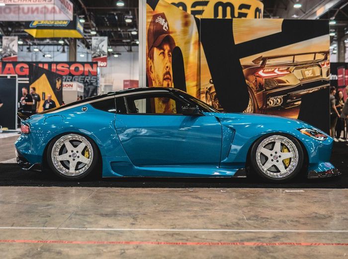 Modifikasi Nissan Fairlady Z ditopang kaki kandas dan pelek model palang 5