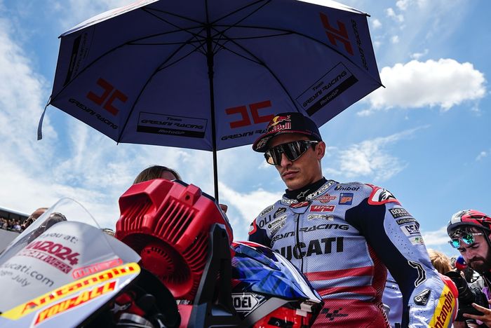 Marc Marquez resmi gabung ke tim pabrikan Ducati di 2025
