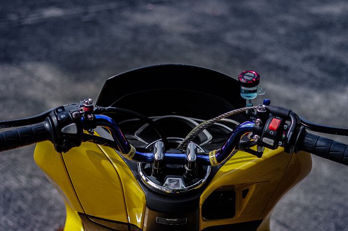 Ilustrasi setang motor