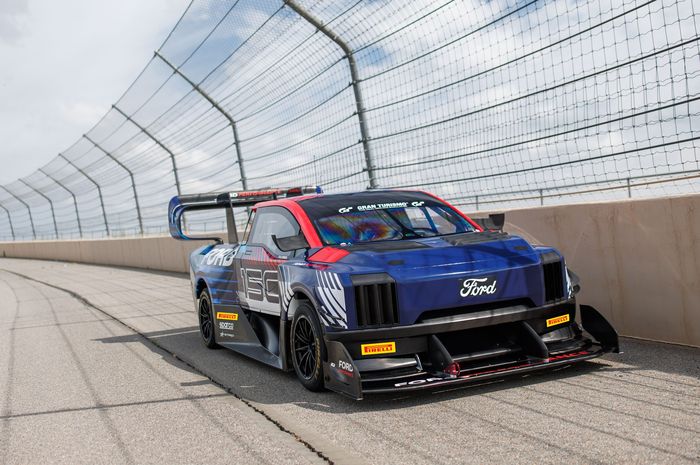 Ford F-150 Lightning SuperTruck.