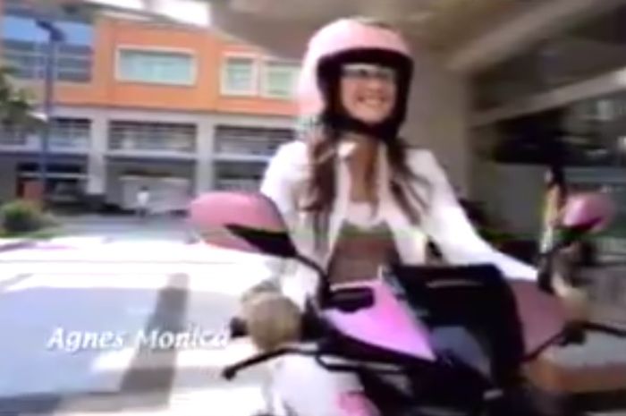 Iklan Honda Vario pertama