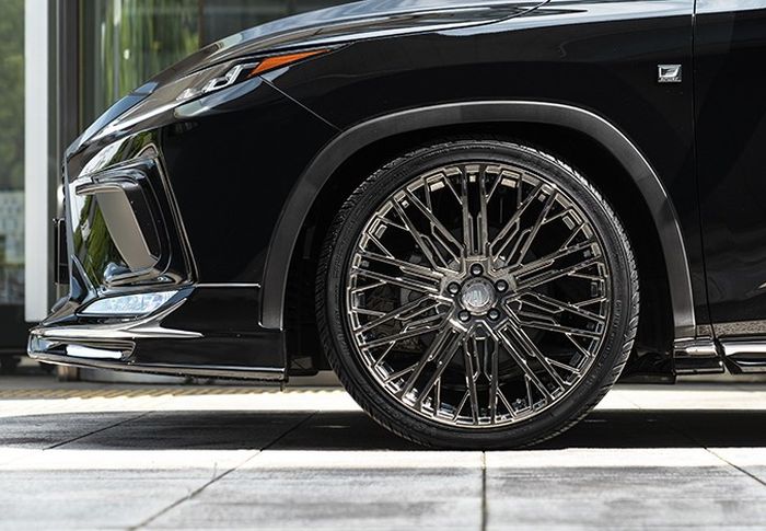 Modifikasi Lexus RX F-Sport memasok pelek Genuine Line F001 ukuran 22 inci 