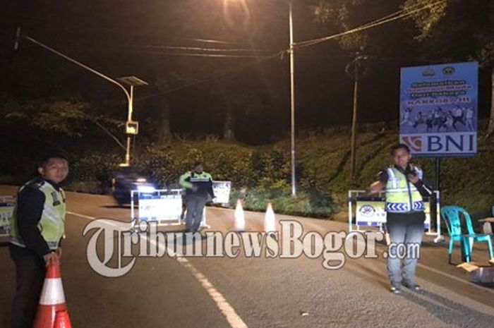 Jalur Puncak ke Ciloto ditutup