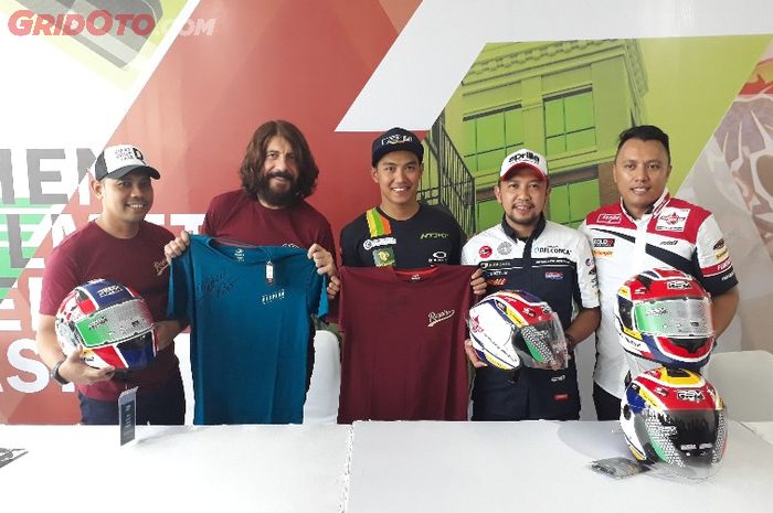 Pengumuman RSV Helmet sebagai official merchandise Gresini Racing Team Moto2
