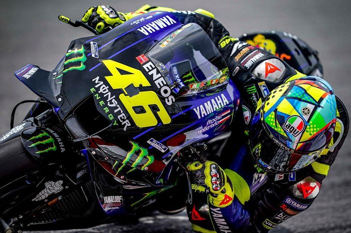Bos Dorna Sports mengaku bakal sangat senang jika Valentino Rossi berkesempatan untuk membela Petronas Yamaha SRT musim depan