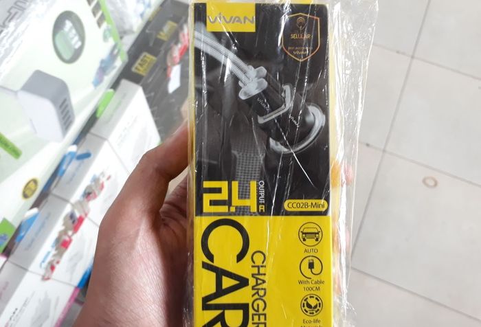 Car Charger merek Vivan