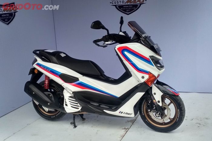 Yamaha NMAX dengan livery BMW 