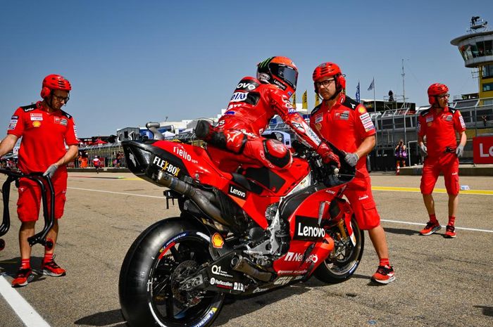 Francesco Bagnaia mengungkapkan masalah terbesar motor Ducati Desmosedici GP yang kerap mempersulit meraih podium di MotoGP 2022