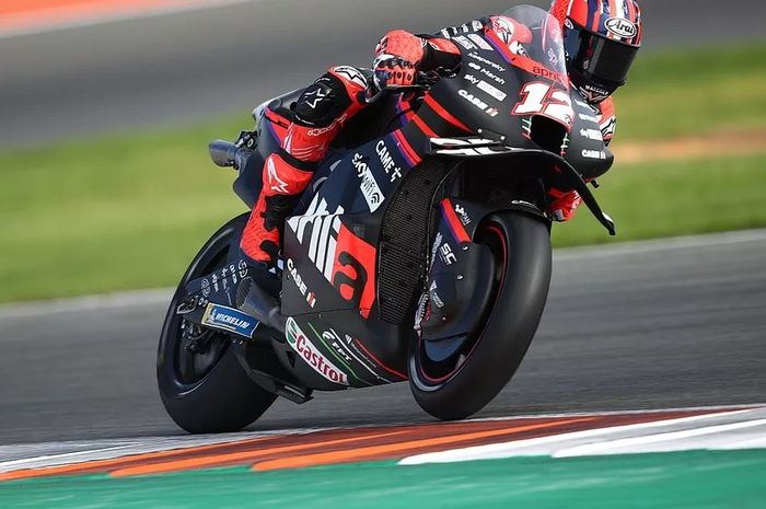 Maverick Vinales jadi pembalap tercepat, sementar Fabio Quartararo fokus menguji aero fairing di hasil tes MotoGP Valencia 2022 (siang)