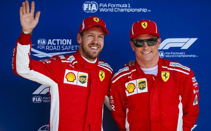 Start dari posisi kedua dan ketiga, dua pembalap Ferrari, Sebastian Vettel dan Kimi Raikkonen jadi ancaman bagi Lewis Hamilton di GP F1 Inggris