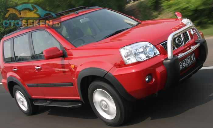 Ilustrasi Nissan X-Trail 2005-2006 