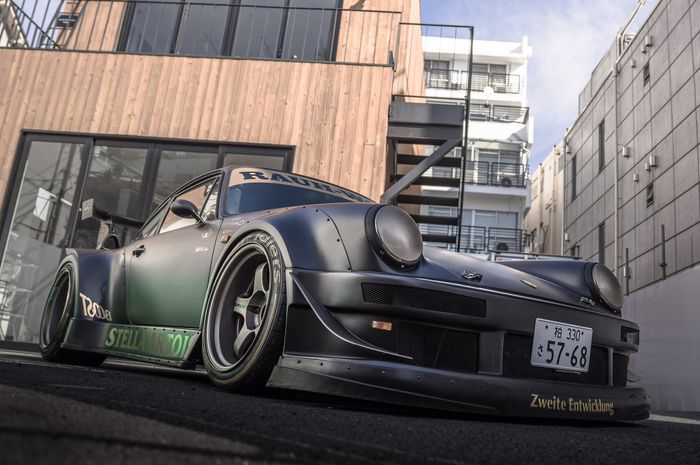 Modifikasi Porsche 911 RWB pertama garapan Akira Nakai