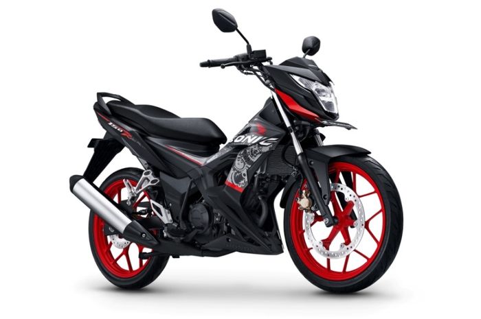 Honda Sonic 150R dengan warna Agresso Matte Black