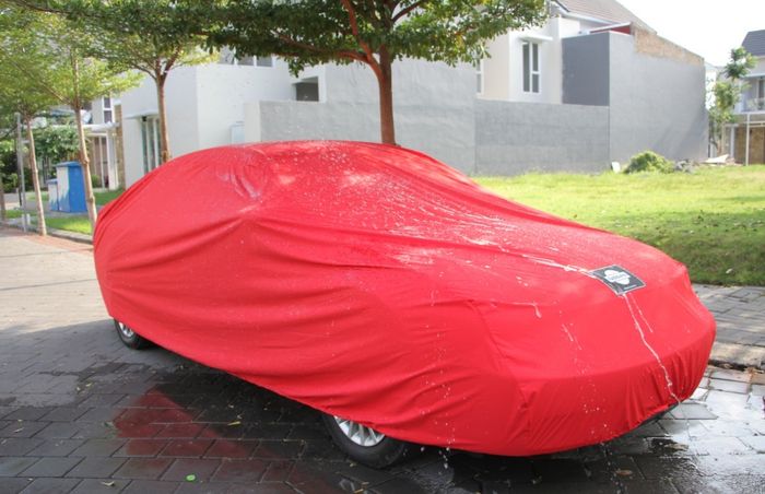 Cover mobil jangan sering dicuci menggunakan deterjen 