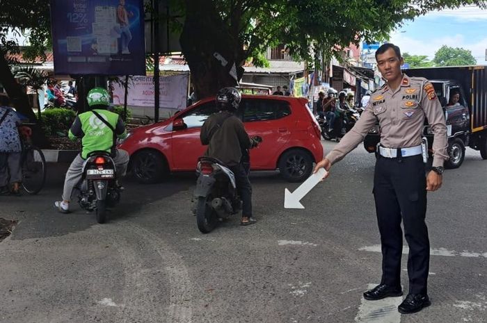 Kijang Innova tabrak mobil dan motor di Depok berawal sopir salah injak pedal gas