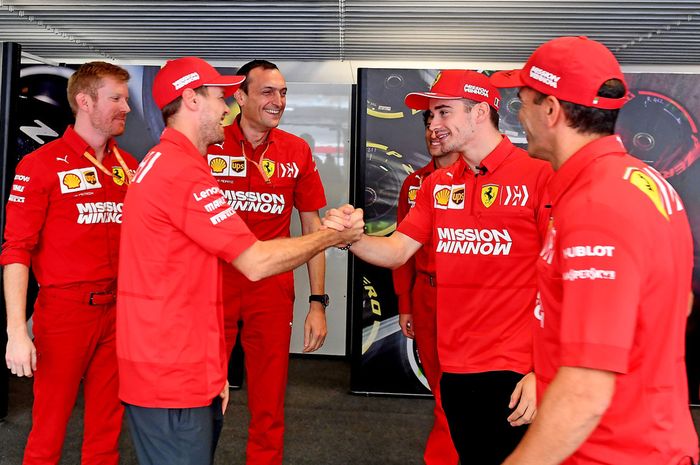 Jelang F1 Abu Dhabi, Bos Ferrari menegaskan jika hubungan Sebastian Vettel dan Charles Leclerc sudah jauh lebih baik
