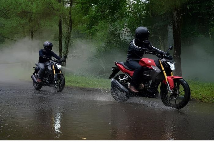 Ilustrasi kondisi jalanan setelah hujan