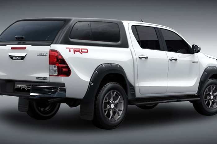 Toyota Hilux dandan gaya pakai pasokan parts TRD