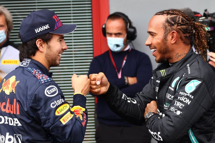 Sergio Perez akan menjalani start dari barisan depan mendampingi Lewis Hamilton yang menempati pole position F1 Emilia Romagna 2021
