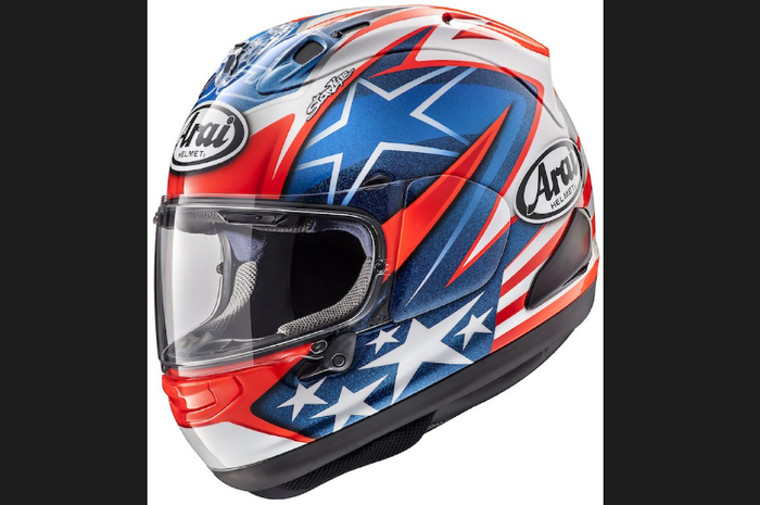 Helm Arai Corsair-X Nicky-7 dengan motif livery seperti helm yang dipakai Nicky Hayden saat balap di kejuaraan dunia superbike 2017