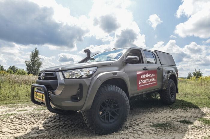 Modifikasi Toyota Hilux Saigak jadi andalan para tentara Ukraina