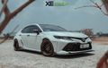 Toyota Camry Baru Ikut-ikutan Melar Plus Pasang Pelek Work VS-XX