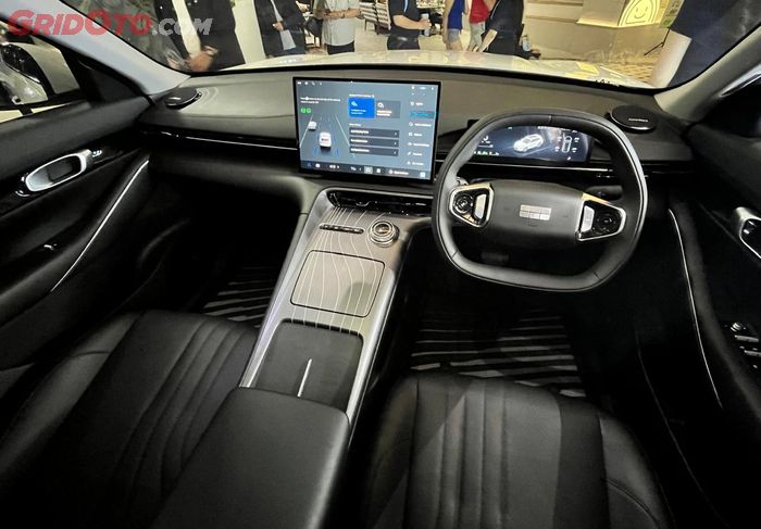 Interior Geely Starray EM-i