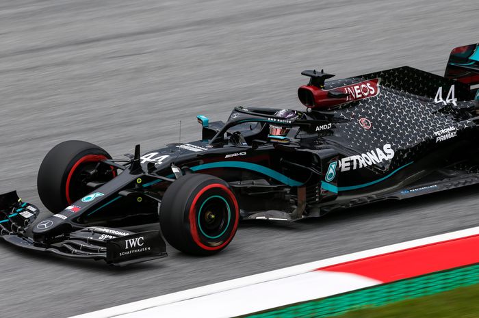 Lewis Hamilton kembali jadi yang tercepat di sesi FP3 F1 Austria, sementara Racing Point mengalahkann Ferrari