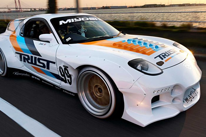 MAzda RX-7