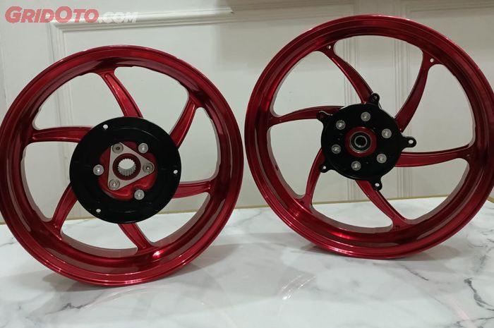 Pelek VND Sixstar untuk Yamaha XMAX