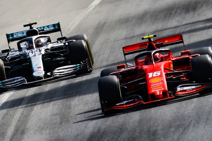 Charles Leclerc dan Lewis Hamilton