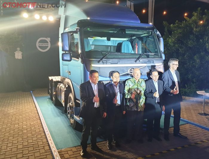 Volvo FM 440 6x2T Siap Telan B30 dan Regulasi Over  Dimension Over Load