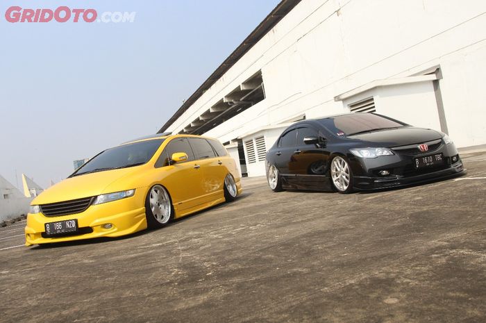 Honda Odyssey dan Civic FD hasil modifikasi kakak beradik