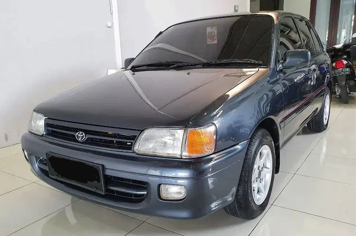 Ilustrasi Toyota Starlet kapsul