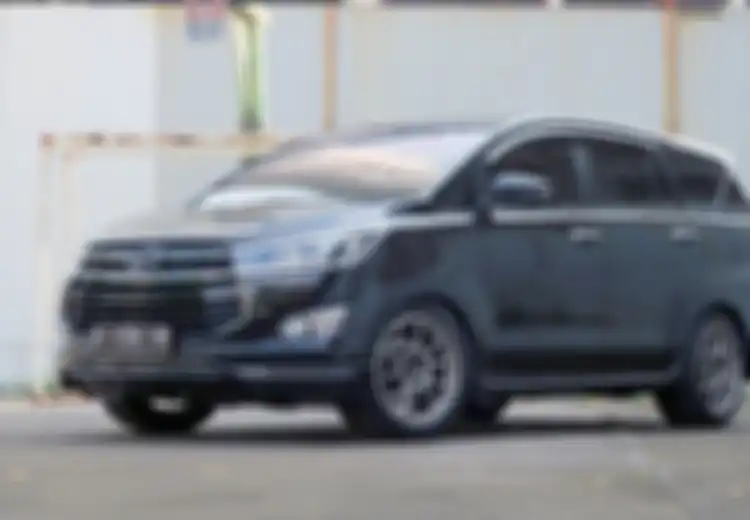 Solar Masih Mahal, Harga Kijang Innova Reborn Q Diesel 2018 Bekas Sisa Segini